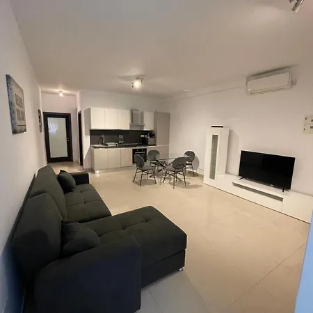 The Friends 3 Апартаменты